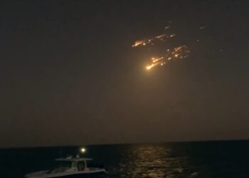 STARSHIP EXPLOTA EN PLENO VUELO DURANTE PRUEBA DE SPACEX