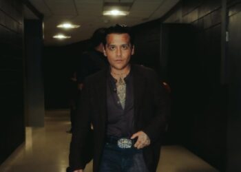 CHRISTIAN NODAL DESCARTA SER PADRE CON ÁNGELA AGUILAR