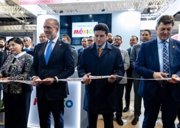 INAUGURA SAMUEL PABELLÓN MÉXICO EN FERIA INDUSTRIAL DE HANNOVER, ALEMANIA.