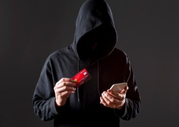 ALERTAN SOBRE NUEVA OLA DE FRAUDES POR SMS EN IPHONE Y ANDROID