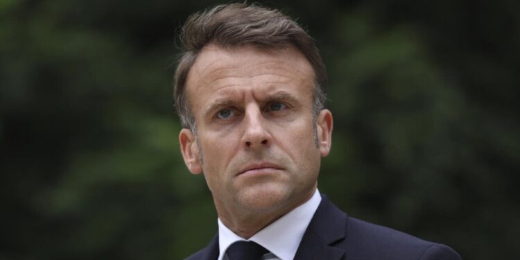 MACRON ACUSA A PUTIN DE PONER EN RIESGO LA SEGURIDAD MUNDIAL