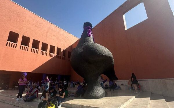 LUCE PALOMA DE MARCO PAÑUELO MORADO EN EL 8M; SE SOLIDARIZA MUSEO CON LUCHA POR LOS DERECHOS DE LAS MUJERES. 1 LUCE PALOMA DE MARCO PAÑUELO MORADO EN EL 8M; SE SOLIDARIZA MUSEO CON LUCHA POR LOS DERECHOS DE LAS MUJERES.