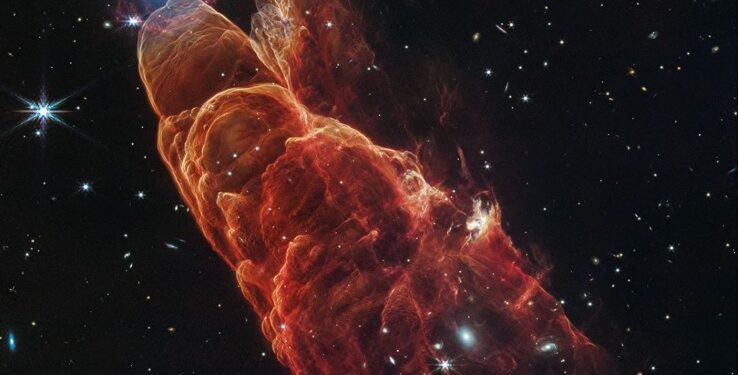 JAMES WEBB REVELA UN “TORNADO CÓSMICO”