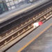 SE SALVA MUJER EN VÍAS DEL METRO 7 SE SALVA MUJER EN VÍAS DEL METRO