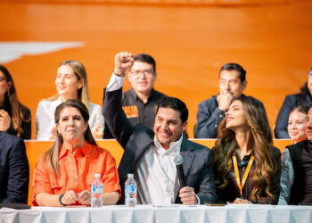 ‘AQUÍ ESTÁ LA PRÓXIMA GOBERNADORA O GOBERNADOR DE NUEVO LEÓN’; DESTAPA ÁLVAREZ MÁYNEZ PERFILES PARA EL 2027, DESTACAN RAÚL CANTÚ, MARIANA Y LUIS DONALDO COLOSIO