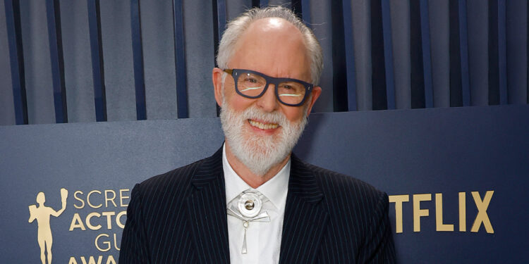 JOHN LITHGOW COMPARA A DUMBLEDORE CON "UN ARMA NUCLEAR" EN LA NUEVA SERIE DE HARRY POTTER 1 JOHN LITHGOW COMPARA A DUMBLEDORE CON “UN ARMA NUCLEAR” EN LA NUEVA SERIE DE HARRY POTTER