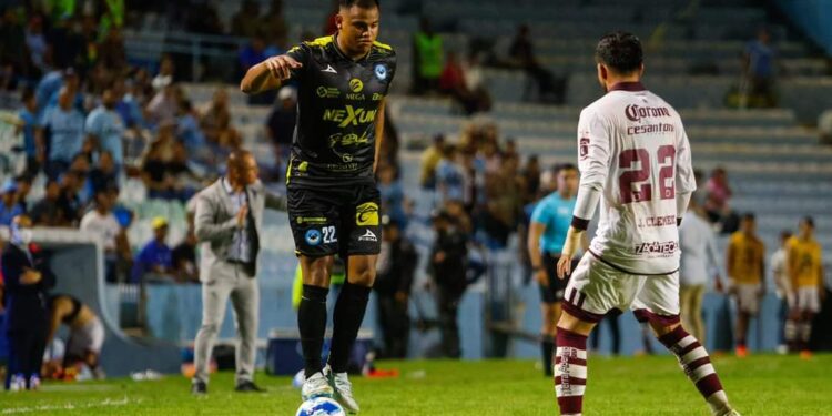 DEL ESTADIO A LA TALACHA: EL NUEVO RUMBO DE ‘MOZUMBITO’ 1 DEL ESTADIO A LA TALACHA: EL NUEVO RUMBO DE ‘MOZUMBITO’