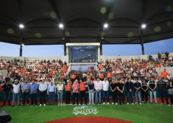 INAUGURA RAÚL CANTÚ ESTADIO DE BÉISBOL DE LIGAS PEQUEÑAS EN SALINAS VICTORIA