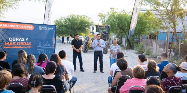 APROVECHAN RECESO; INICIA RAÚL CANTÚ OBRAS DE PAVIMENTACIÓN EN SALINAS VICTORIA. 1 APROVECHAN RECESO; INICIA RAÚL CANTÚ OBRAS DE PAVIMENTACIÓN EN SALINAS VICTORIA.