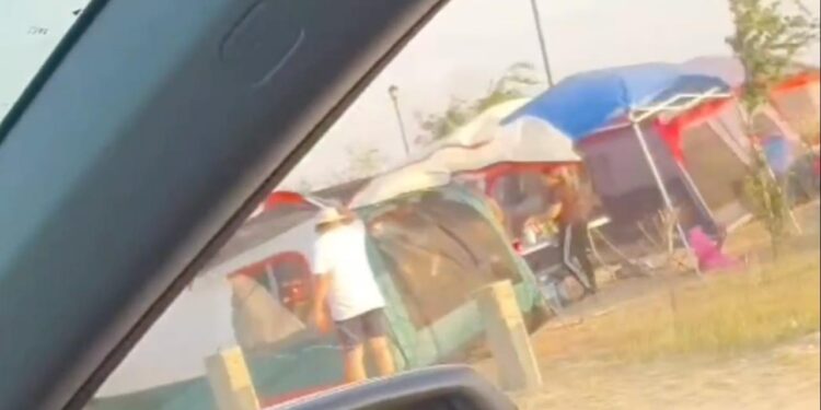 REPORTAN LLENO TOTAL EN EL CUCHILLO; ACUDEN MILES DE REGIOS Y VISITANTES A DISFRUTAR REAPERTURA DEL PARQUE ESTATAL Y HOTEL.