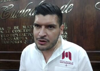 DETIENEN AL ALCALDE DE MATAMOROS Y LE RETIRAN LA VISA POR PRESUNTOS NEXOS CON EL NARCO. 2 DETIENEN AL ALCALDE DE MATAMOROS Y LE RETIRAN LA VISA POR PRESUNTOS NEXOS CON EL NARCO.