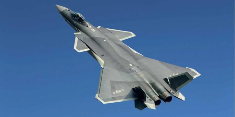 CHINA DESAFÍA A EE. UU. CON NUEVO MISIL HIPERSÓNICO