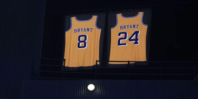JERSEY DEBUT DE KOBE BRYANT SE VENDE EN 7 MDD 1 JERSEY DEBUT DE KOBE BRYANT SE VENDE EN 7 MDD
