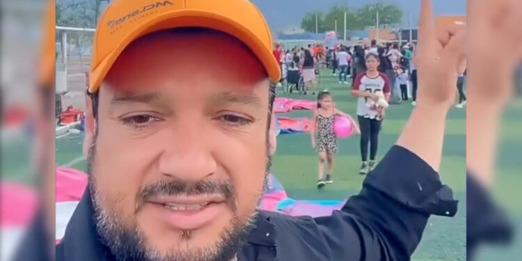 'ES UNA CORRIENTADA'; ACUSA MIGUEL DÁVILA A MANUEL GUERRA DE BOICOTEAR EVENTO DE MC CON LOS CHICHARRINES POR DÍA DEL NIÑO EN GARCÍA. 1 ‘ES UNA CORRIENTADA’; ACUSA MIGUEL DÁVILA A MANUEL GUERRA DE BOICOTEAR EVENTO DE MC CON LOS CHICHARRINES POR DÍA DEL NIÑO EN GARCÍA.