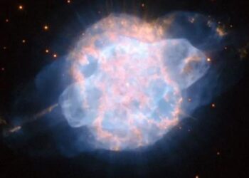 DESCUBREN ENORME NUBE DE GAS CLAVE PARA LA FORMACIÓN DE ESTRELLAS