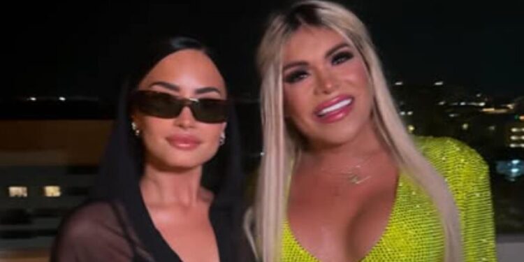 WENDY GUEVARA Y DEMI LOVATO COMPARTEN MOMENTO EN EVENTO EXCLUSIVO EN VALLARTA 1 WENDY GUEVARA Y DEMI LOVATO COMPARTEN MOMENTO EN EVENTO EXCLUSIVO EN VALLARTA