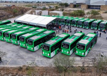 ESTRENA TRANSMETRO UNIDADES 100% ELÉCTRICAS; ENTREGA SAMUEL 25 CAMIONES DE ÚLTIMA GENERACIÓN HECHOS EN NUEVO LEÓN.