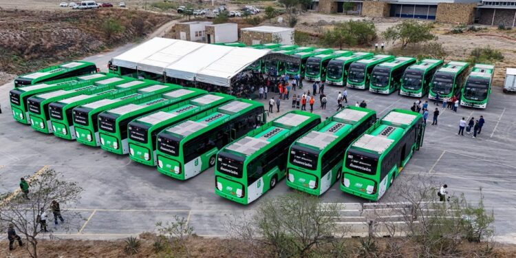 ESTRENA TRANSMETRO UNIDADES 100% ELÉCTRICAS; ENTREGA SAMUEL 25 CAMIONES DE ÚLTIMA GENERACIÓN HECHOS EN NUEVO LEÓN.