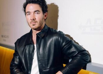 KEVIN JONAS GANA MILLONES AL VENDER SU MANSIÓN