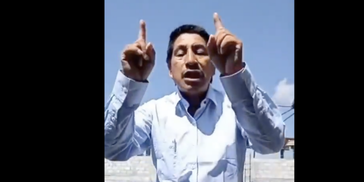 “PROFETA” EXIGE CASA, AUTO Y HELICÓPTERO A CAMBIO DE LA VIDA ETERNA 1 “PROFETA” EXIGE CASA, AUTO Y HELICÓPTERO A CAMBIO DE LA VIDA ETERNA