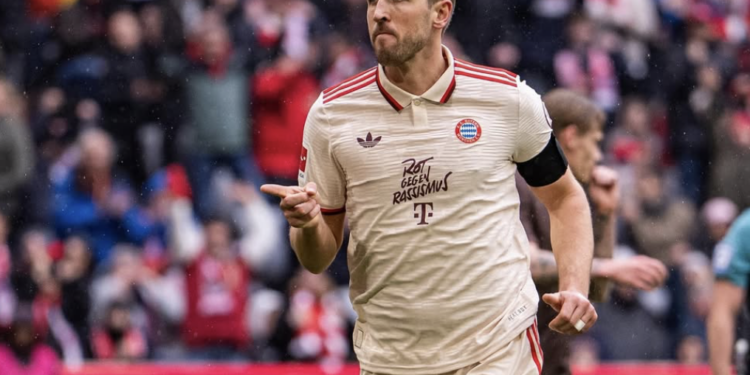 KANE SUEÑA CON LA NFL Y ELOGIA A POCHETTINO COMO DT DE EE.UU. 1 KANE SUEÑA CON LA NFL Y ELOGIA A POCHETTINO COMO DT DE EE.UU.