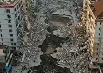 SISMO EN BIRMANIA DEJA MÁS DE 2,700 MUERTOS