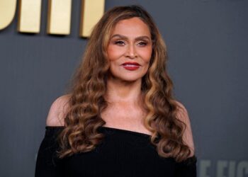 SUPERVIVENCIA Y FUERZATina Knowles venció el cáncer de mama en secreto