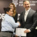 CERTIFICAN A POLICÍA REGIA EN DERECHOS DE LAS PERSONAS; ENTREGA ADRIÁN CONSTANCIAS 7 CERTIFICAN A POLICÍA REGIA EN DERECHOS DE LAS PERSONAS; ENTREGA ADRIÁN CONSTANCIAS
