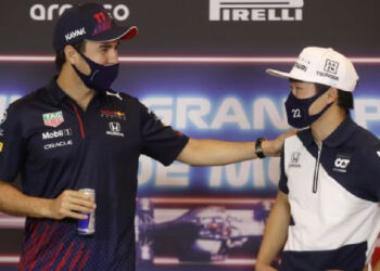 YUKI TSUNODA RECIBE EL APOYO DE CHECO PÉREZ Y GASLY TRAS SU LLEGADA A RED BULL