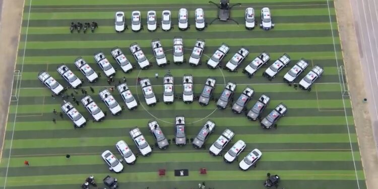 REFUERZA MIJES LA SEGURIDAD DE ESCOBEDO CON ENTREGA DE 60 PATRULLAS 1 REFUERZA MIJES LA SEGURIDAD DE ESCOBEDO CON ENTREGA DE 60 PATRULLAS