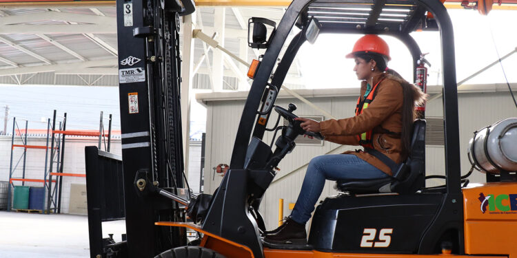 LANZAN PROGRAMA 'MUJERES Y TRABAJO' EN NUEVO LEÓN; BUSCA ESTADO IMPULSAR AUTONOMÍA FINANCIERA 1 LANZAN PROGRAMA ‘MUJERES Y TRABAJO’ EN NUEVO LEÓN; BUSCA ESTADO IMPULSAR AUTONOMÍA FINANCIERA