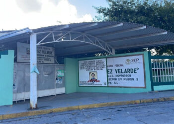 ATIENDEN A 7 ALUMNOS POR CONSUMO DE “DULCES” SOSPECHOSOS ENCONTRADOS EN LA CALLE