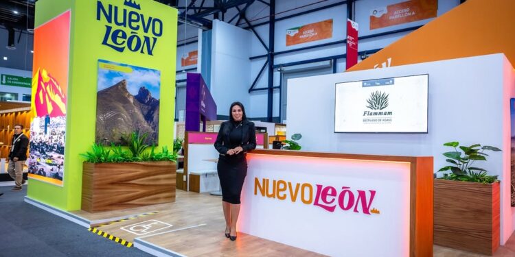 LLEVA ALE MORALES A FIFA Y SEDE MUNDIALISTA DE NL AL TIANGUIS TURÍSTICO