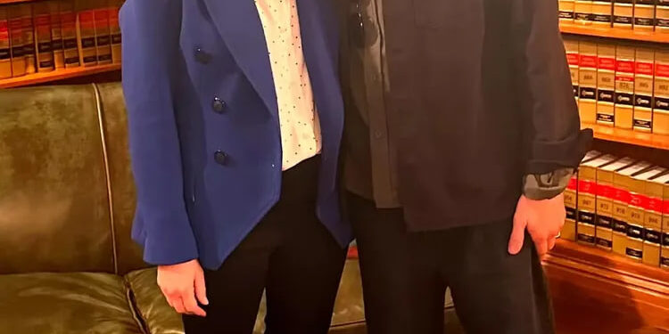 BERNADETTE Y HOWARD DE “THE BIG BANG THEORY” SE REÚNEN EN “JUZGADO DE GUARDIA”