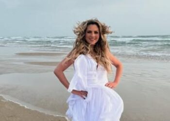 MARIANA OCHOA NO CIERRA LA PUERTA A OV7