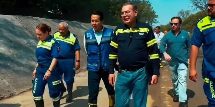 FUNAN A DANIEL CARRILLO EN REDES POR MINIMIZAR DERRAME TÓXICO DE TERNIUM EN ARROYO LA TALAVERNA; ASEGURA ALCALDE DE SAN NICOLÁS QUE AVANZA REMEDIACIÓN DE VERTIMIENTOS. 1 FUNAN A DANIEL CARRILLO EN REDES POR MINIMIZAR DERRAME TÓXICO DE TERNIUM EN ARROYO LA TALAVERNA; ASEGURA ALCALDE DE SAN NICOLÁS QUE AVANZA REMEDIACIÓN DE VERTIMIENTOS.