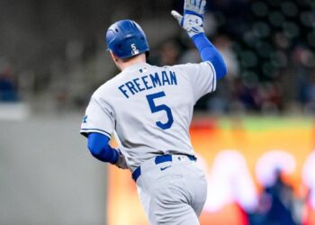 FREEMAN ROMPE RÉCORD CONTRA MARLINS