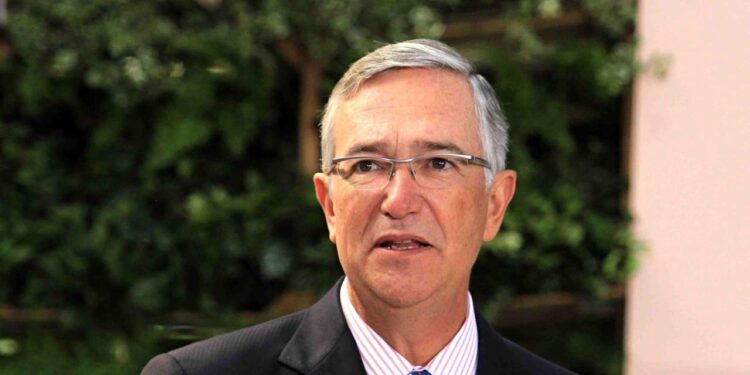 SALINAS PLIEGO PIERDE EL 63% DE SU FORTUNA 1 SALINAS PLIEGO PIERDE EL 63% DE SU FORTUNA