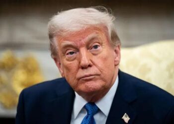 TRUMP QUIERE FRENO AL “PAROLE” BUSCA REVERTIR EL PROGRAMA MIGRATORIO DE BIDEN EN LA CORTE SUPREMA**