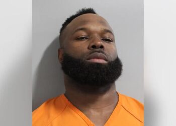 DETENIDO EXJUGADOR DE LA NFL; ADARIUS TAYLOR ENFRENTA CARGOS POR ABUSO INFANTIL