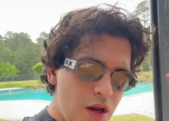 NODAL ADMITE: ÁNGELA LE GUSTABA CUANDO ERA MENOR