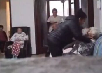 EXHIBEN MALTRATO A ADULTOS MAYORES EN ASILO DE SAN LUIS.