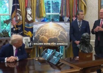 TRUMP VA POR ESCUDO ESPACIAL; LANZA PROYECTO “GOLDEN DOME”