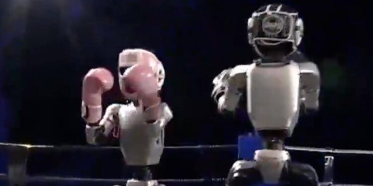 CHINA INAUGURA LA PRIMERA COMPETENCIA DE BOXEO ENTRE ROBOTS HUMANOIDES