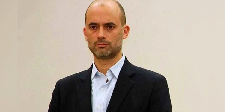 PIDEN JUICIO POLÍTICO CONTRA MIGUEL TREVIÑO; ACUSAN A EX ALCALDE DE SAN PEDRO DE DESACATAR ORDEN JUDICIAL. 1 PIDEN JUICIO POLÍTICO CONTRA MIGUEL TREVIÑO; ACUSAN A EX ALCALDE DE SAN PEDRO DE DESACATAR ORDEN JUDICIAL.