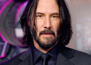 REEVES RECHAZA GUIÓN; NO QUIERE UN CONSTANTINE COMO JOHN WICK
