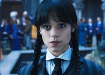 JENNA ORTEGA CONFIESA QUE VIVIÓ UN COLAPSO TRAS ‘MERLINA’