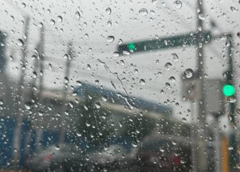 ¡AGUAS CON LAS LLUVIAS! INICIAN PRECIPITACIONES – Y EL CAOS- EN MONTERREY.