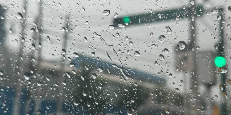 ¡AGUAS CON LAS LLUVIAS! INICIAN PRECIPITACIONES - Y EL CAOS- EN MONTERREY. 1 ¡AGUAS CON LAS LLUVIAS! INICIAN PRECIPITACIONES – Y EL CAOS- EN MONTERREY.
