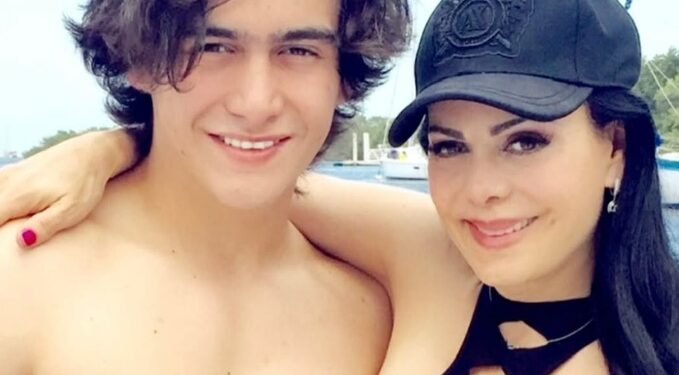 MARIBEL GUARDIA ROMPE EL SILENCIO SOBRE SU CONFLICTO FAMILIAR 1 MARIBEL GUARDIA ROMPE EL SILENCIO SOBRE SU CONFLICTO FAMILIAR